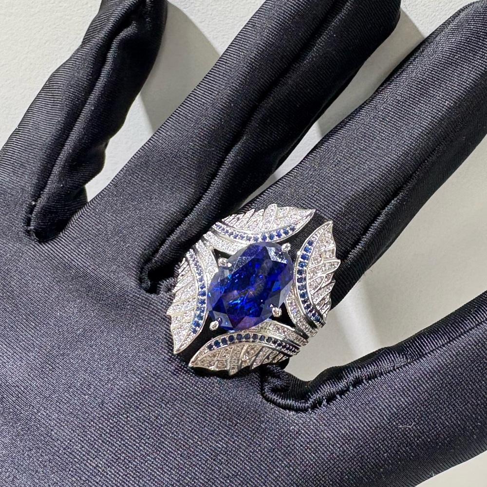 Zircon open ring